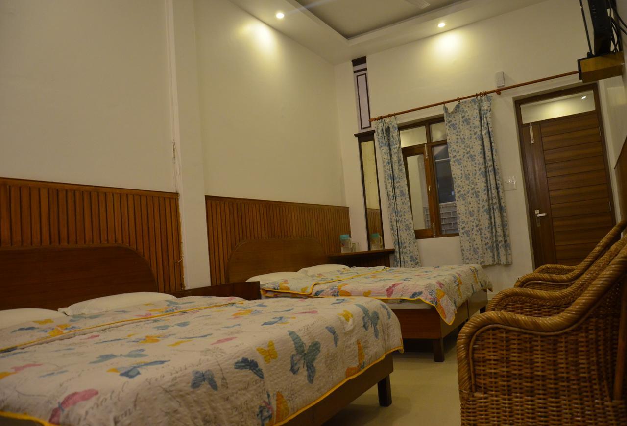 Clarks Hotel Mussoorie Esterno foto