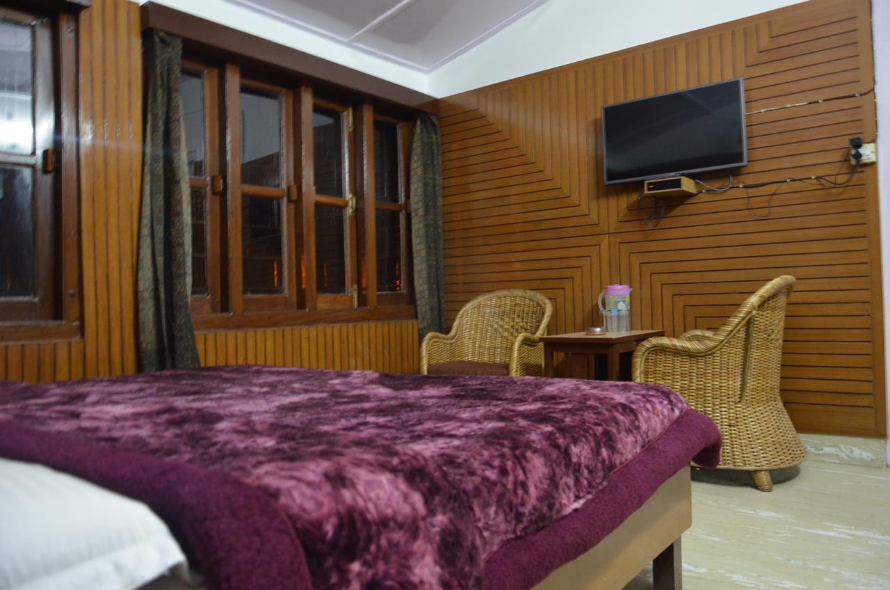 Clarks Hotel Mussoorie Esterno foto