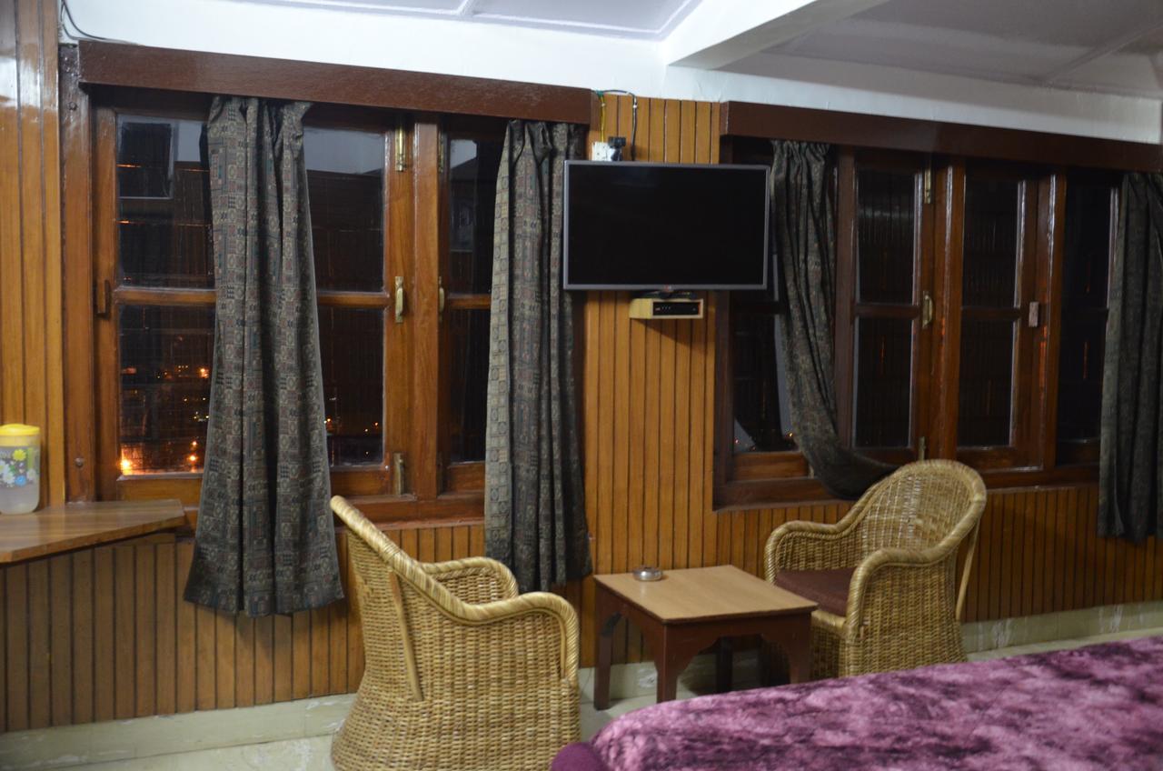 Clarks Hotel Mussoorie Esterno foto