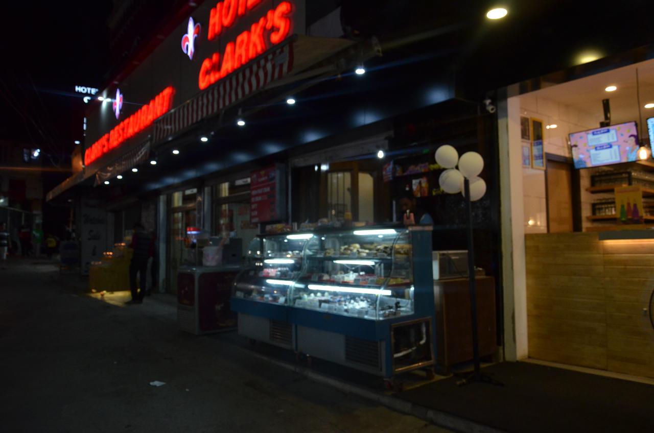 Clarks Hotel Mussoorie Esterno foto